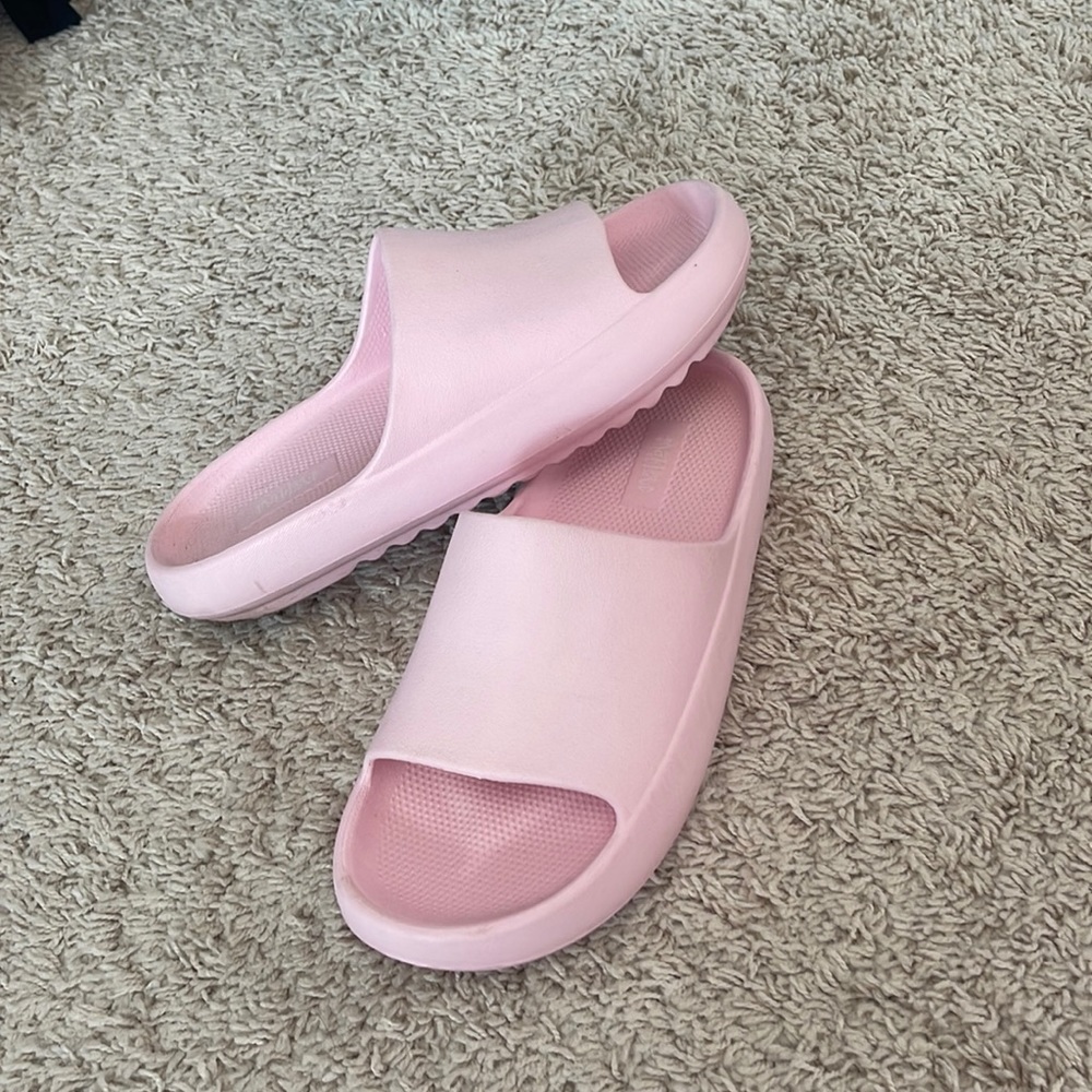 Light pink slides
